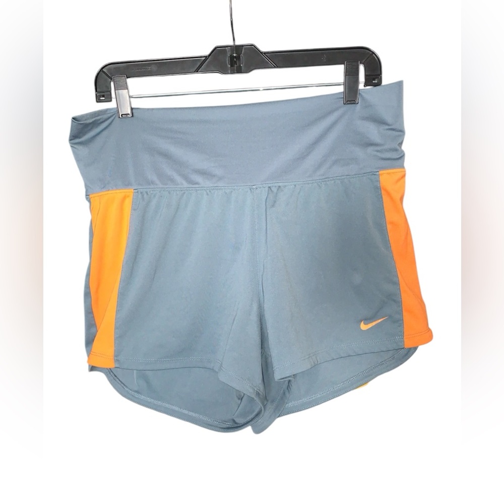 Nike Dri-Fit Women's Gray and Orange‎ Athletic Shorts Size Large